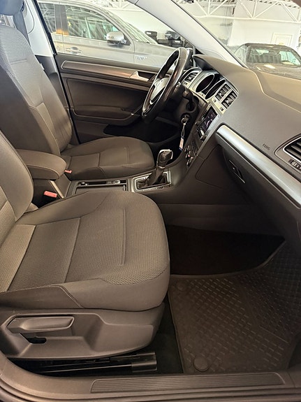 Volkswagen Golf I 12 of 12