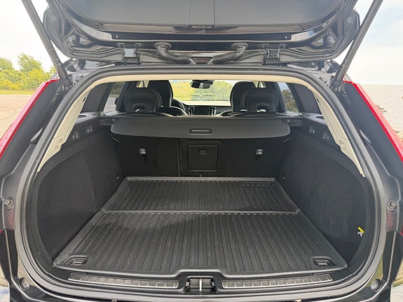 Volvo V60 13 of 17