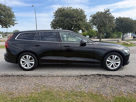 Volvo V60 5 of 17