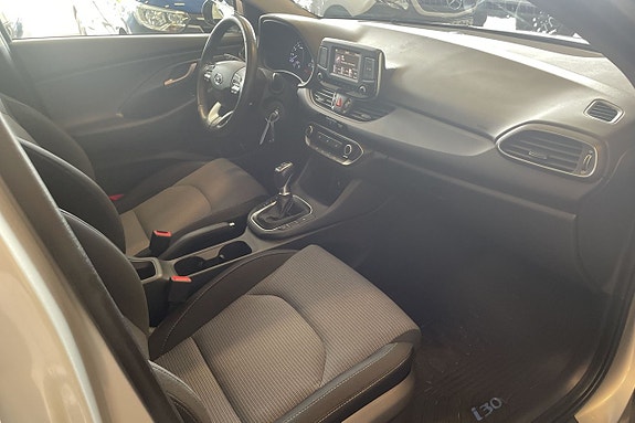 Hyundai i30 12 of 14