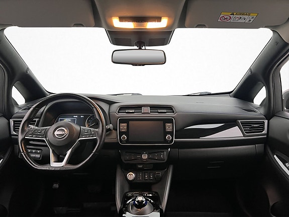 Nissan Leaf 13 of 30