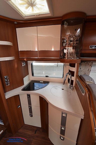 Carthago CHIC E-LINE I58XL LINER 8 of 15