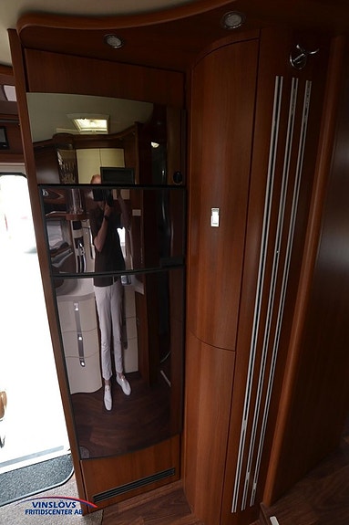Carthago CHIC E-LINE I58XL LINER 9 of 15