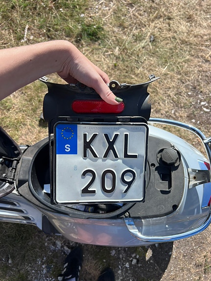 Vespa Primavera 16 of 23