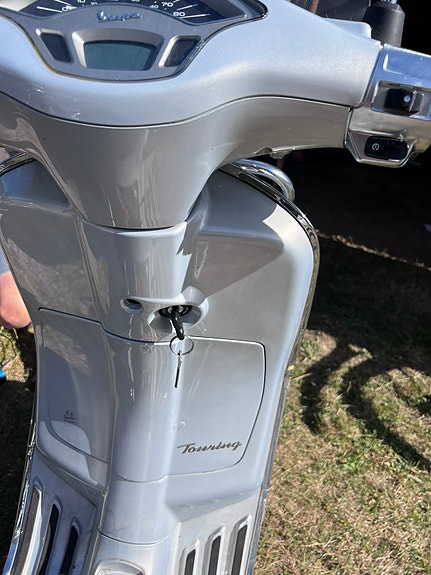 Vespa Primavera 23 of 23