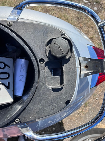 Vespa Primavera 17 of 23