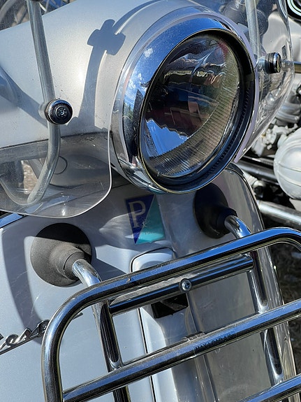 Vespa Primavera 12 of 23