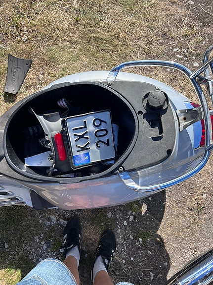 Vespa Primavera 14 of 23