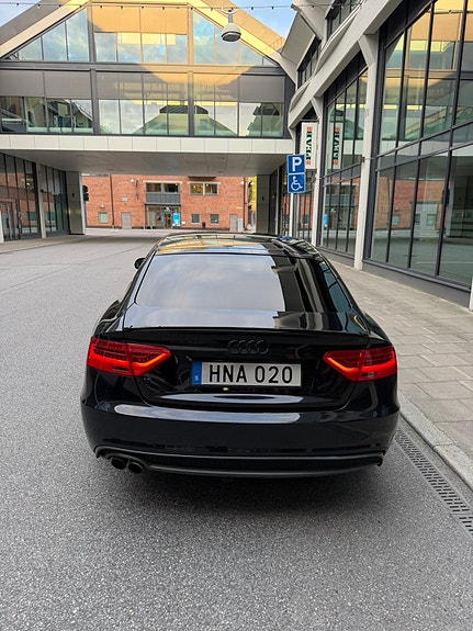 Audi A5 4 of 11
