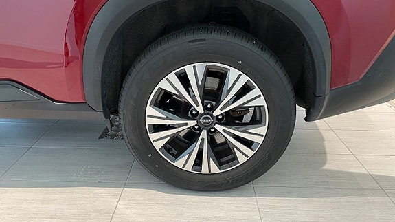 Nissan X-Trail 8 of 21