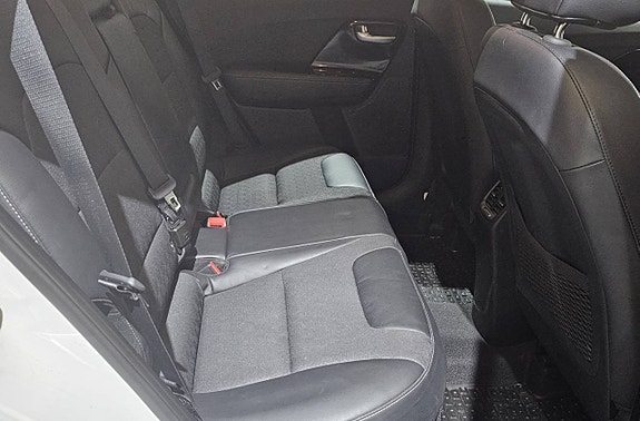 Kia Niro 10 of 12