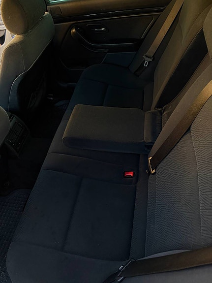 BMW 523i 12 of 13