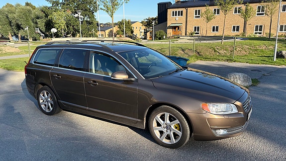 Volvo V70 6 of 10
