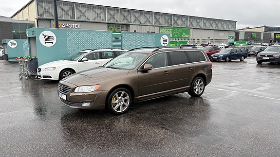 Volvo V70 5 of 10