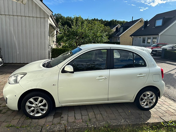 Nissan Micra 2 of 7