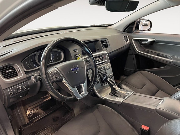 Volvo V60 Cross Country 9 of 20