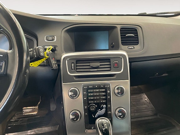 Volvo V60 Cross Country 11 of 20