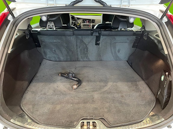 Volvo V60 Cross Country 16 of 20
