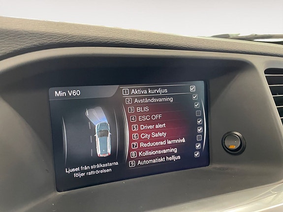 Volvo V60 Cross Country 17 of 20