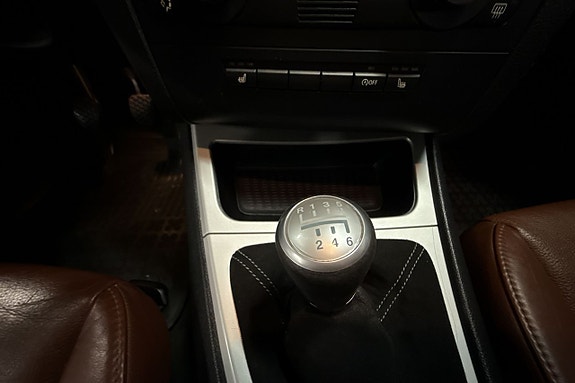 BMW 118d 19 of 27