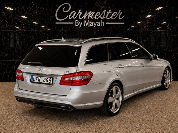 Mercedes-Benz E220 4 of 17
