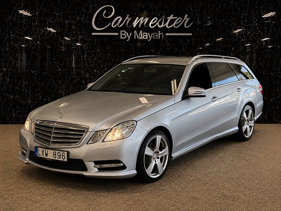 Mercedes-Benz E220 2 of 17