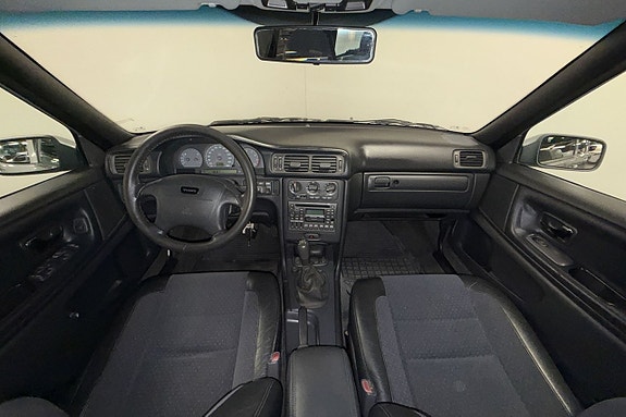 Volvo V70 13 of 24