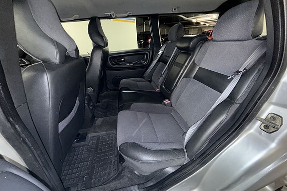 Volvo V70 14 of 24