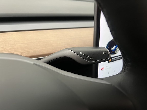 Tesla Model 3 14 of 30