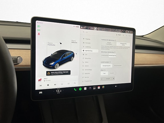 Tesla Model 3 21 of 30