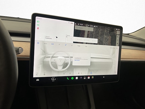Tesla Model 3 26 of 30