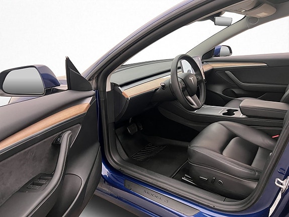 Tesla Model 3 11 of 30