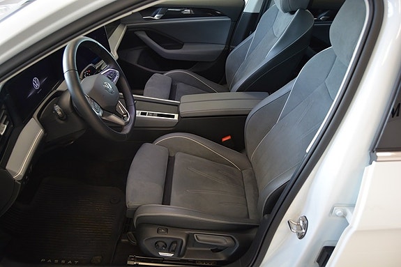 Volkswagen Passat 10 of 16