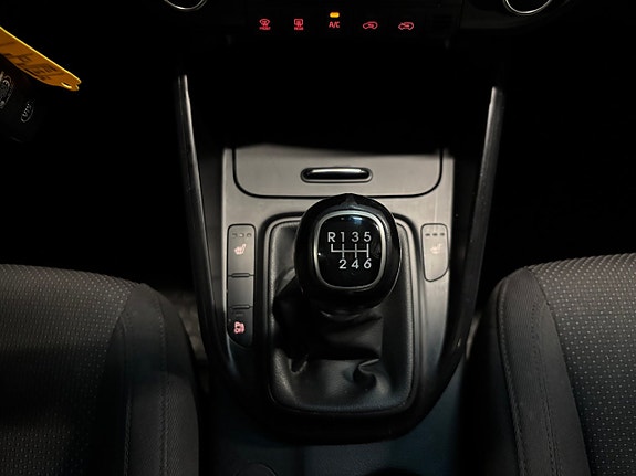 Kia Carens 18 of 22