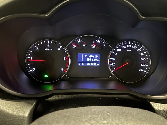 Kia Carens 14 of 22