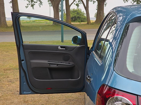 Volkswagen Golf I 17 of 22