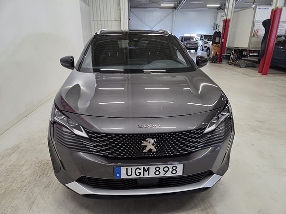 Peugeot 3008 2 of 10