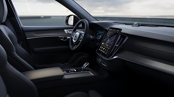 Volvo XC90 13 of 17