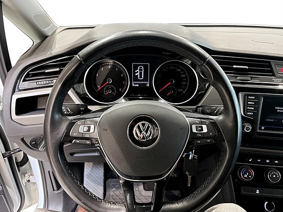 Volkswagen Touran 7 of 20