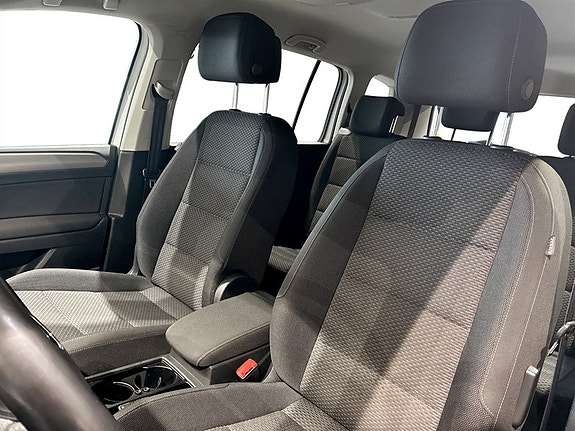 Volkswagen Touran 5 of 20