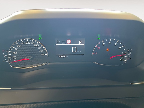 Peugeot 208 13 of 26