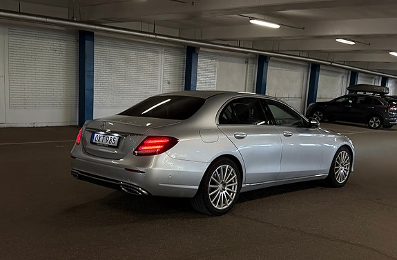 Mercedes-Benz E220 d 4 of 18