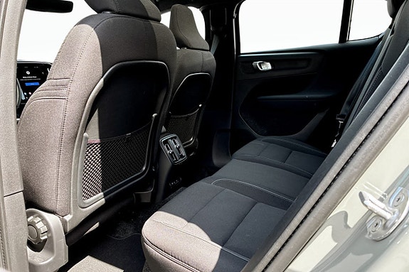 Volvo C40 8 of 9