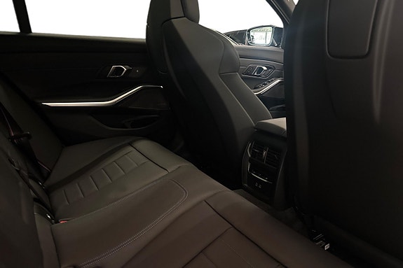 BMW M340i 7 of 24