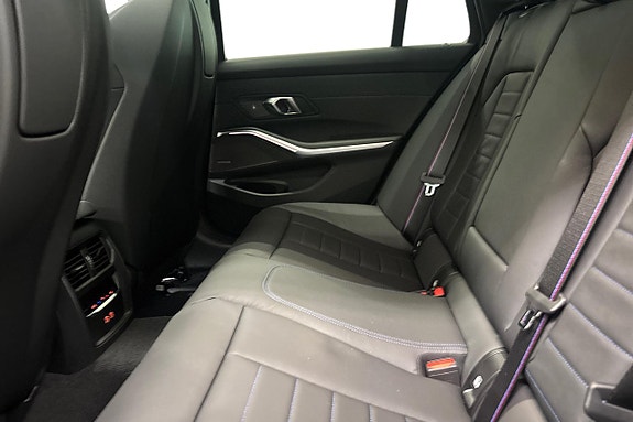BMW M340i 11 of 24