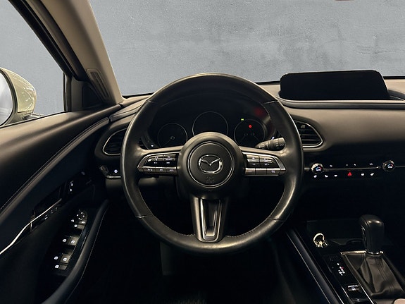 Mazda CX-30 14 of 23