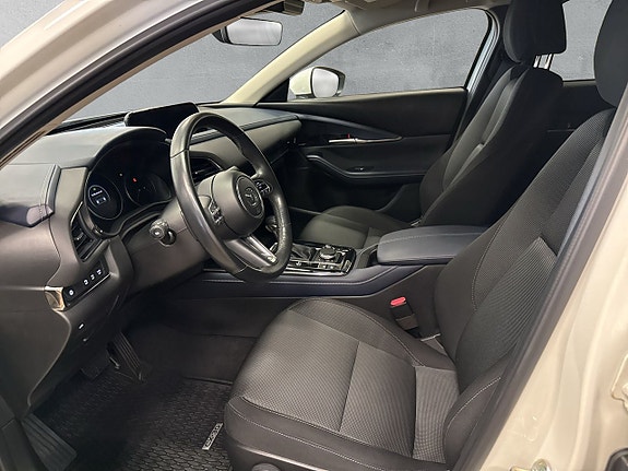 Mazda CX-30 11 of 23