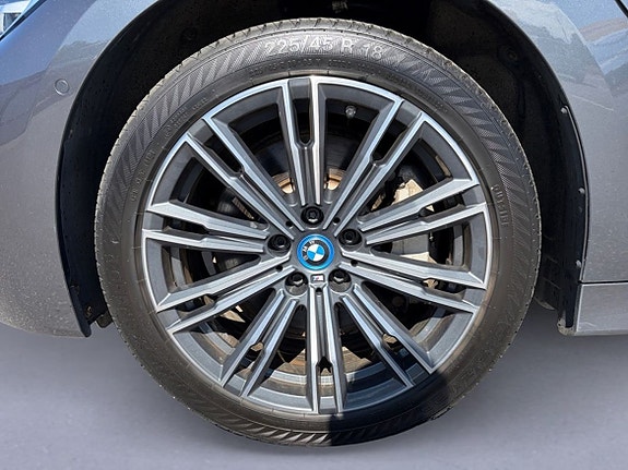 BMW 330e 6 of 24
