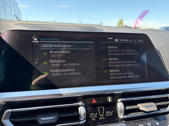 BMW 330e 21 of 24