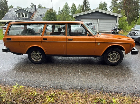 Volvo 145 4 of 12